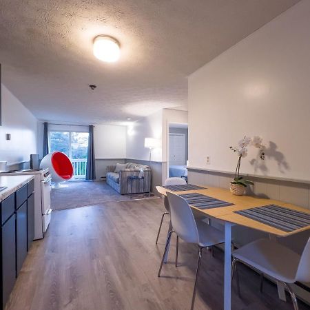 Inn Between The Beaches & Villager York Esterno foto