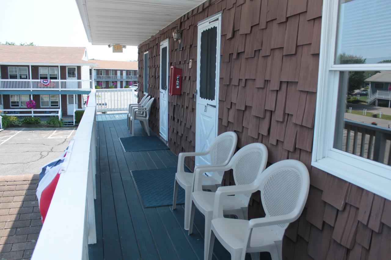 Inn Between The Beaches & Villager York Esterno foto
