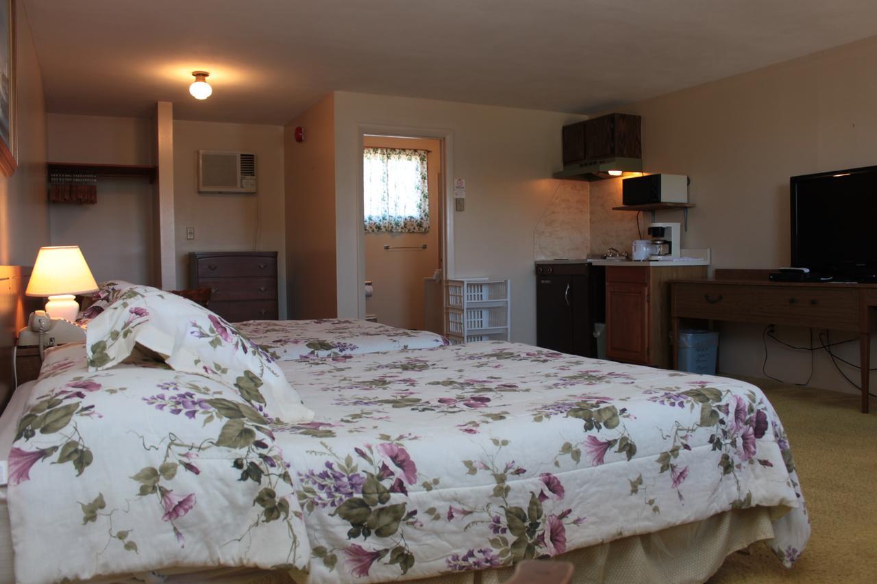 Inn Between The Beaches & Villager York Esterno foto