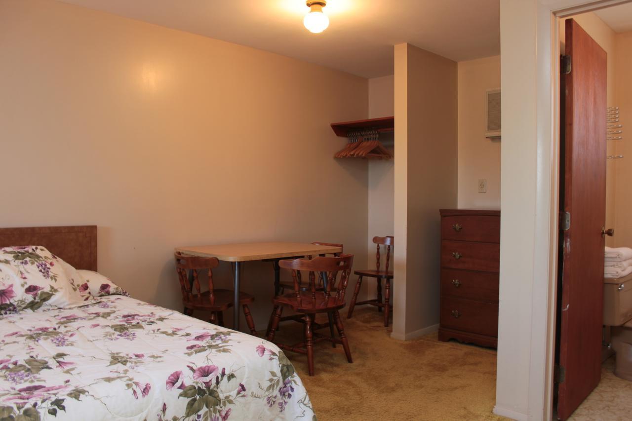 Inn Between The Beaches & Villager York Esterno foto
