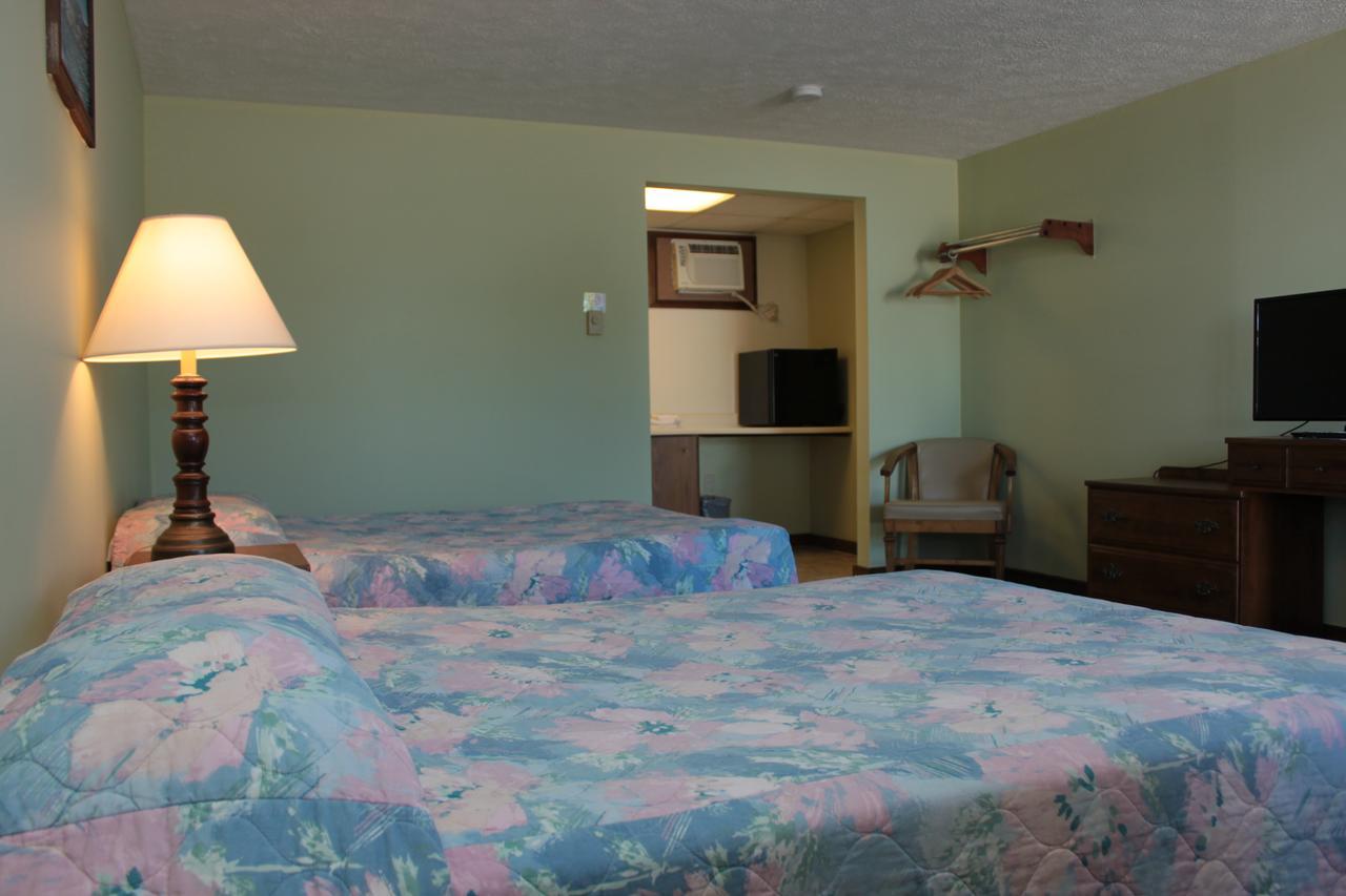 Inn Between The Beaches & Villager York Esterno foto