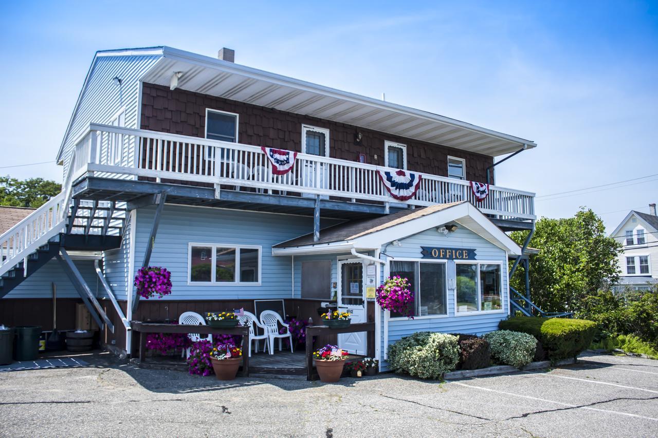 Inn Between The Beaches & Villager York Esterno foto