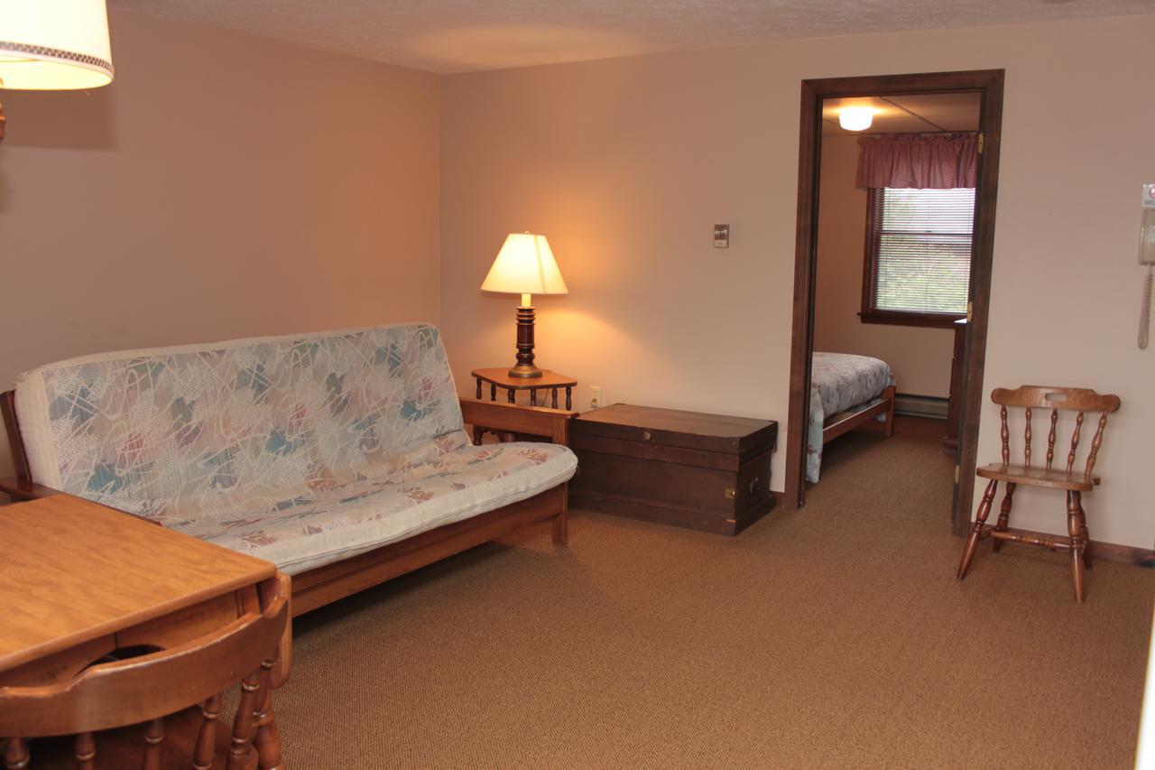 Inn Between The Beaches & Villager York Esterno foto