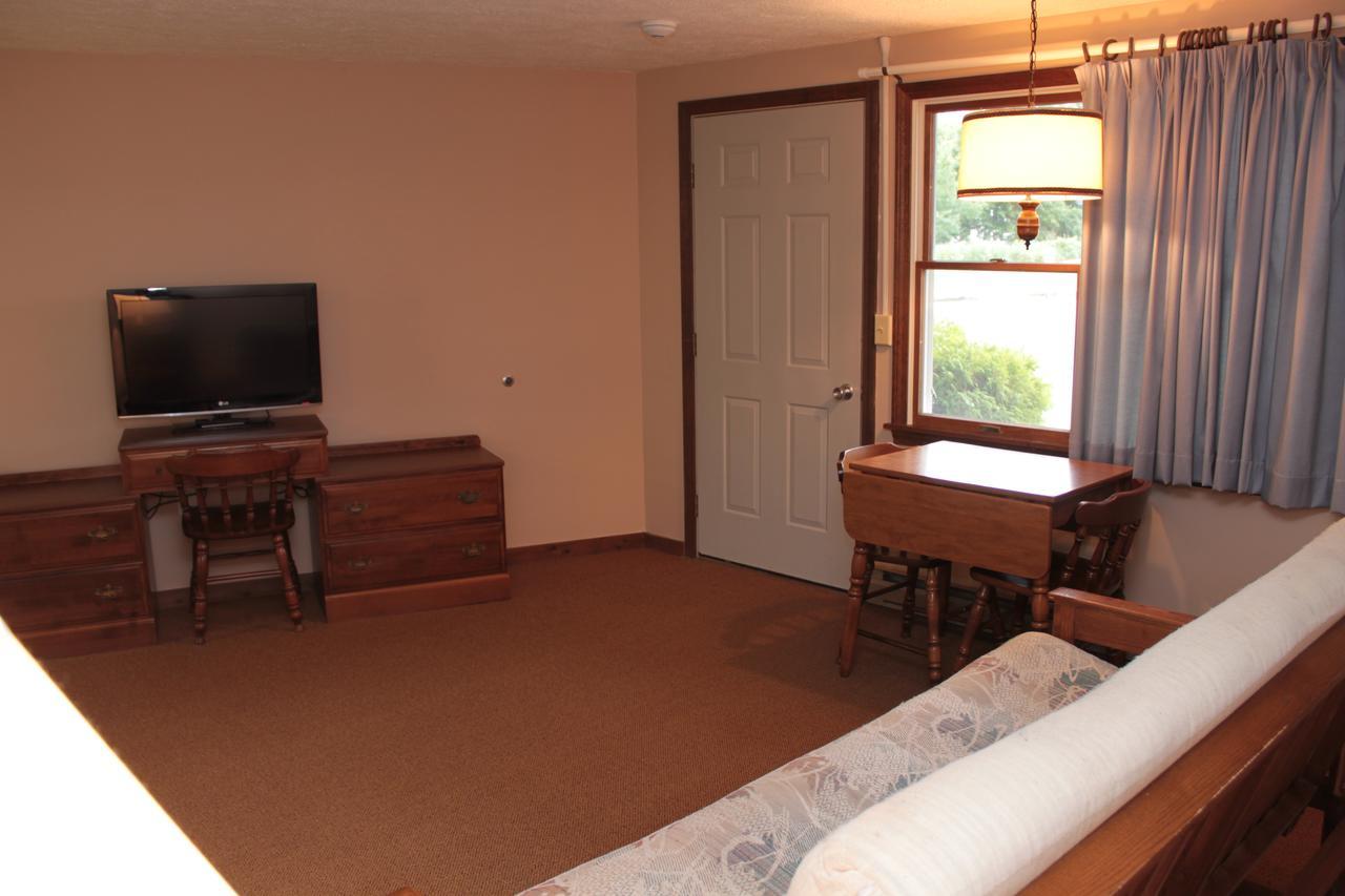 Inn Between The Beaches & Villager York Esterno foto