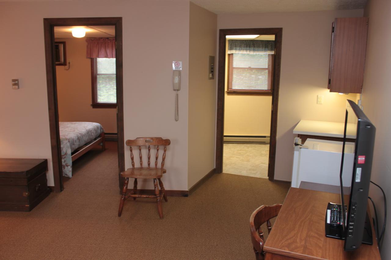 Inn Between The Beaches & Villager York Esterno foto